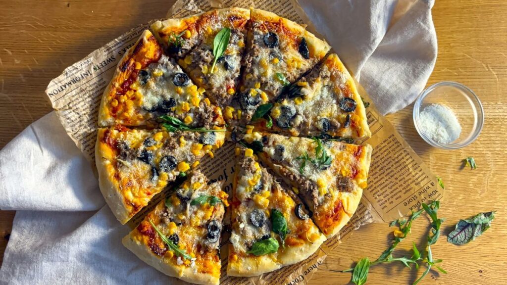 Піцца з тунцем