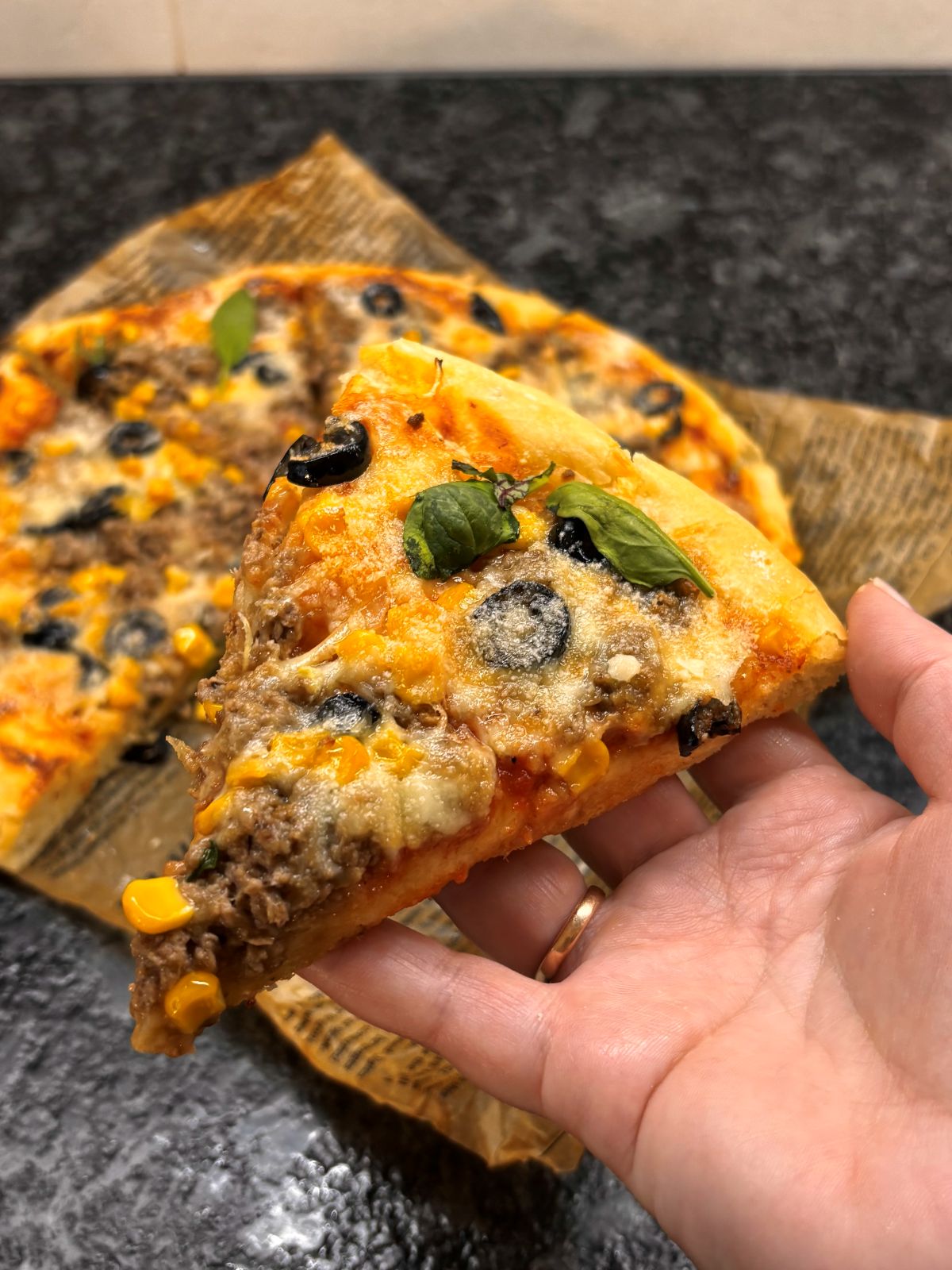 Піцца з тунцем