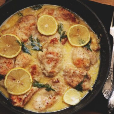 Куряче філе у вершковому соусі