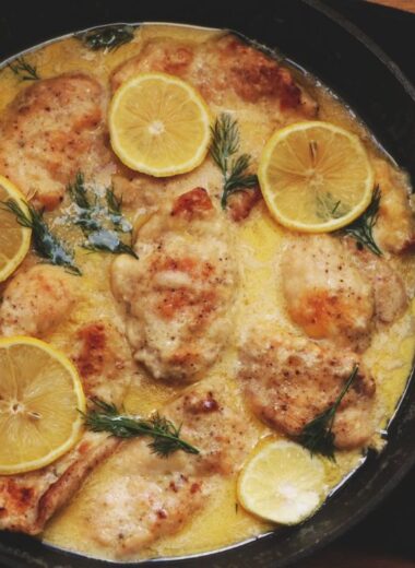 Куряче філе у вершковому соусі