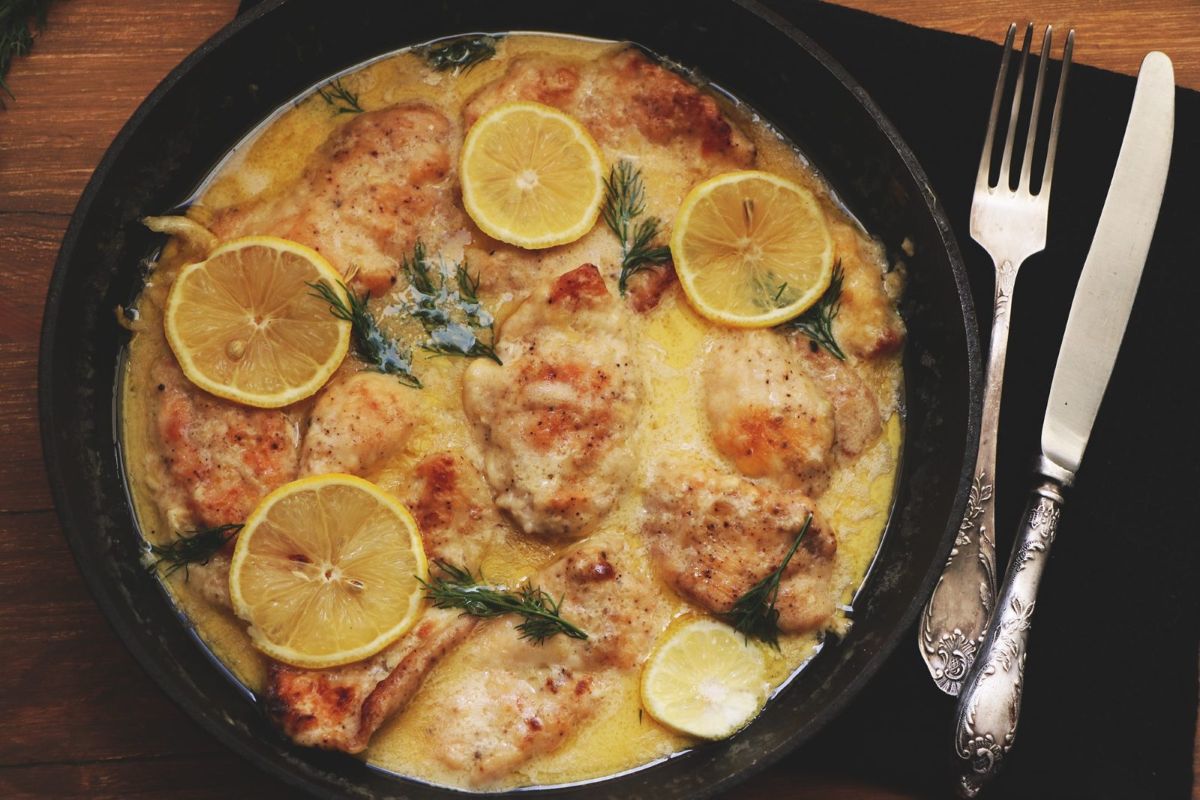 Куряче філе у вершковому соусі